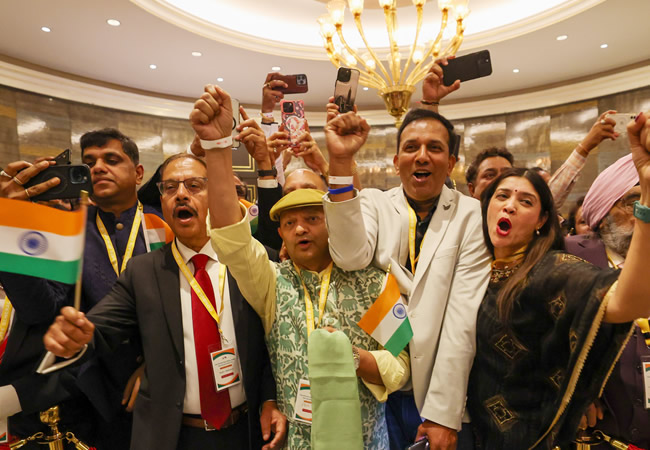 Modi Addresses Indian Community in New York